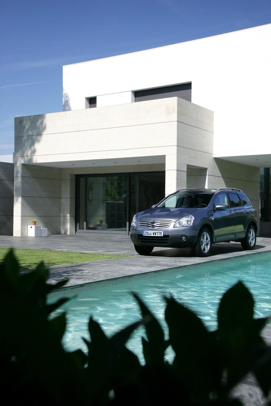  Nissan Qashqai 2 2009 года  (фото 14 из 51)